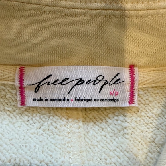 NWTFree People We The Free Alexa Sweatshirt in the color 'Flan - small - Picture 8 of 9